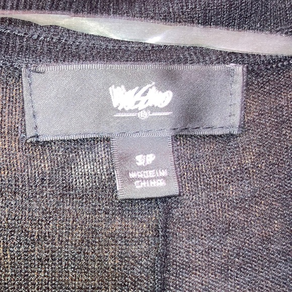 Mossimo Cardigan - Picture 2 of 3